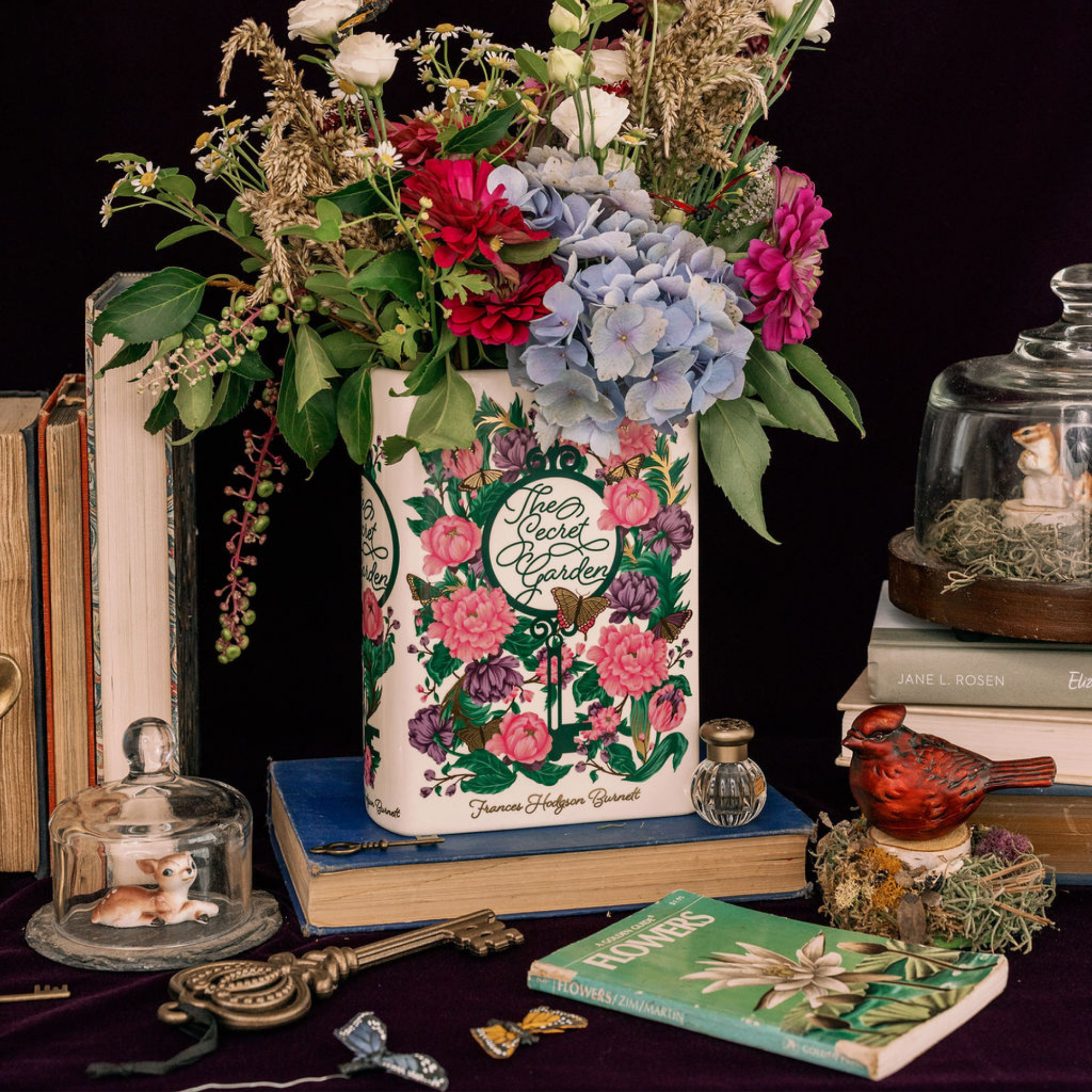 Large Book Vase, The Secret Garden (Collector's Edition)