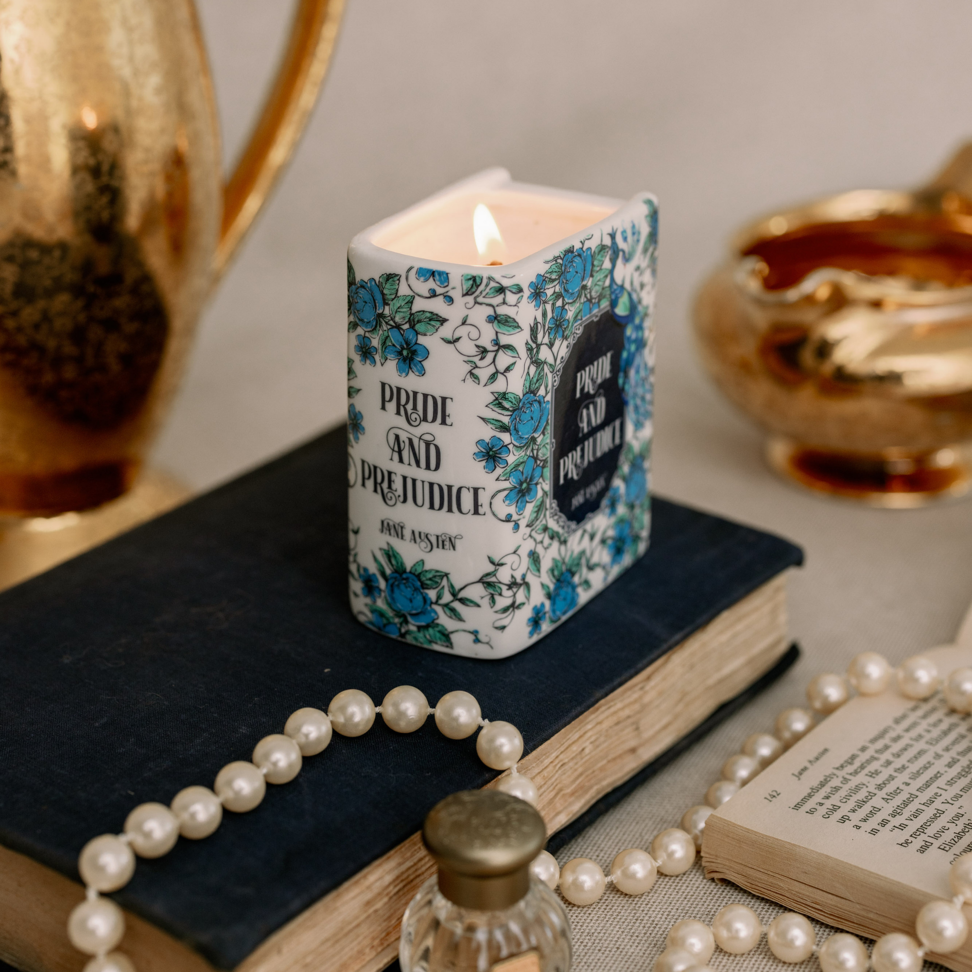 Book Shaped Candle, Pride and Prejudice (Bergamot and Moss)