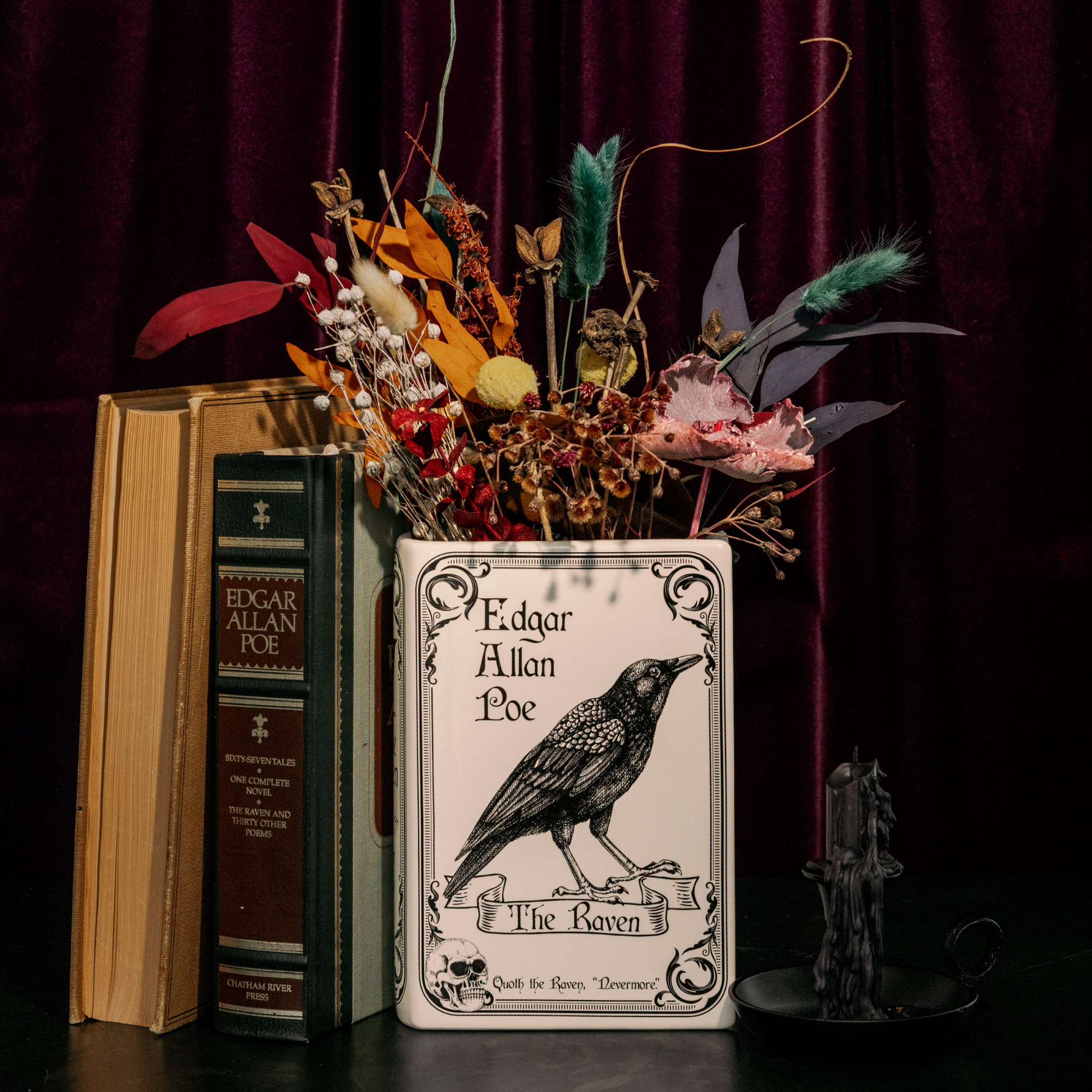 Large Book Vase, The Raven (Collector&#39;s Edition)