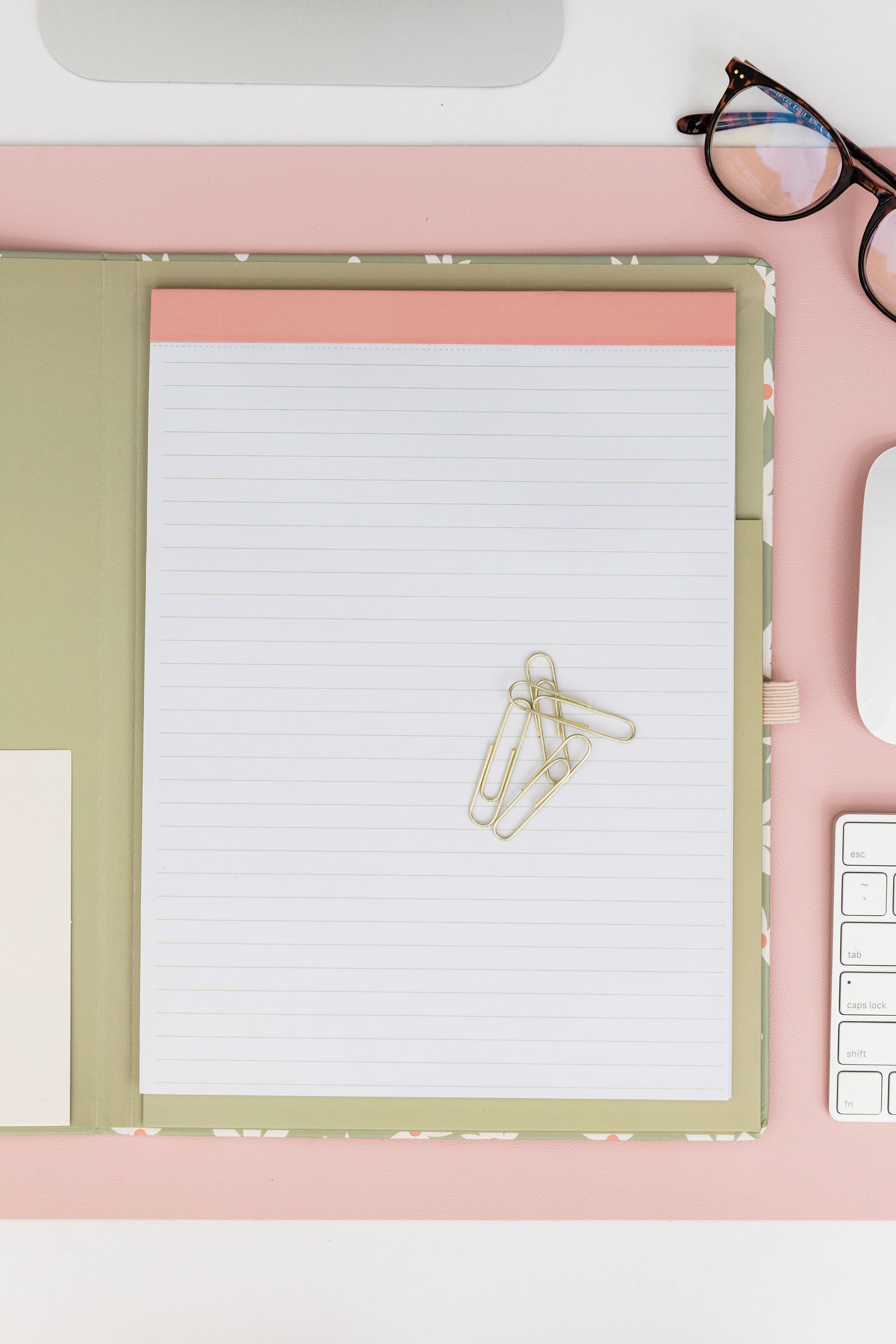 Clipboard Folio, Daisy Floral Green